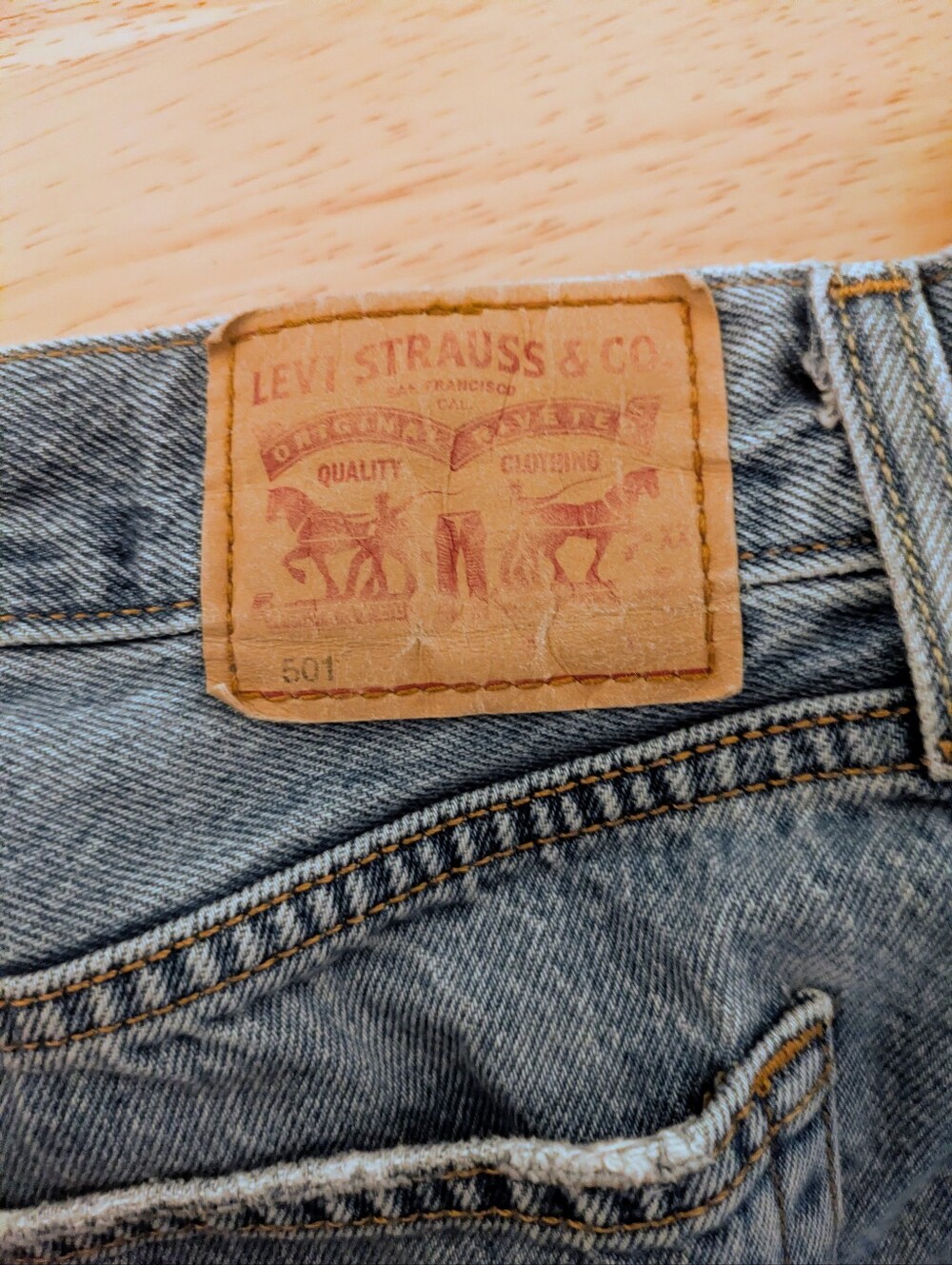 Levi's 501 Button Fly Jeans | Light Wash Denim | Women's Size W28 L30 - Picture 5 of 11